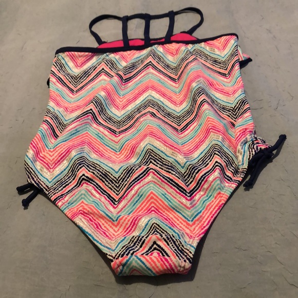 Limited Too girls swimsuit, - Picture 2 of 5